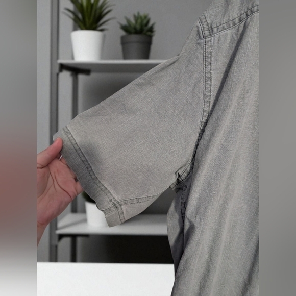 Croft & Barrow Men's Dark Gray Casual Shirt Size X-Large (EUC) - Picture 9 of 12